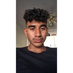 Meet your Posher, Roberto